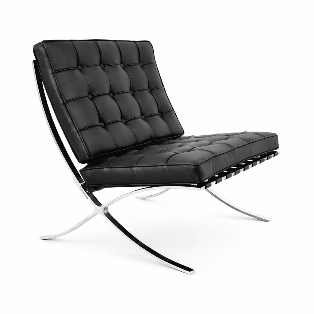 Silla de diseño BARNA en similpiel negra con estructura de pletina de acero inoxidable brillo.