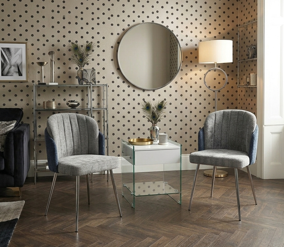 Silla moderno DRESDE - tapizadas en azul y gris alrededor en Madrid Sur con una mesa
