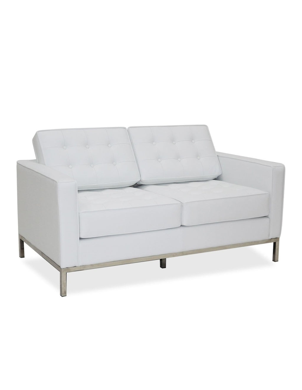 Sofá 2 plazas en similpiel blanca con base de acero inoxidable brillo, armazón de madera y espuma de alta densidad.